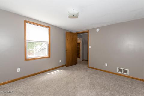 612 E Grn, Marshall, MI 49068 photo 17