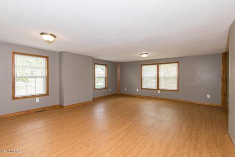 612 E Grn, Marshall, MI 49068 photo 10