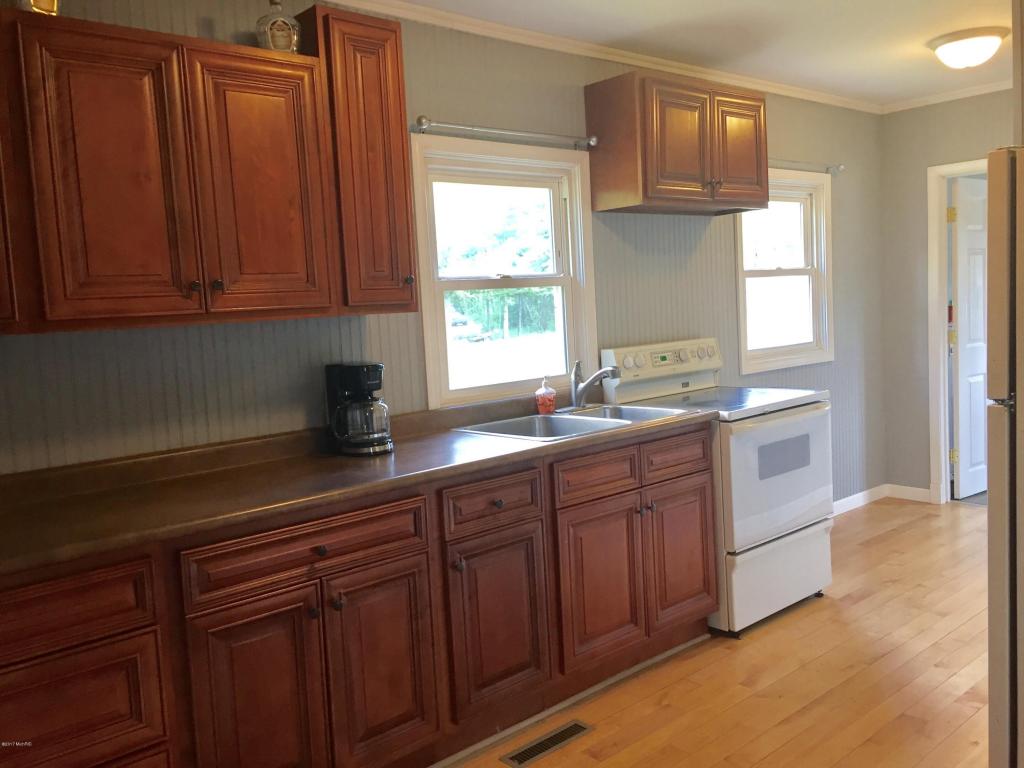 8162 W Willard Rd, Stanton, MI 48888 photo 10