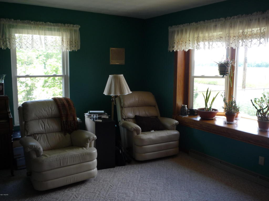 854 Dewsenberry Rd, Bronson, MI 49028 photo 17