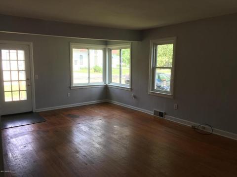1036 Swain St, White Cloud, MI 49349 photo 5