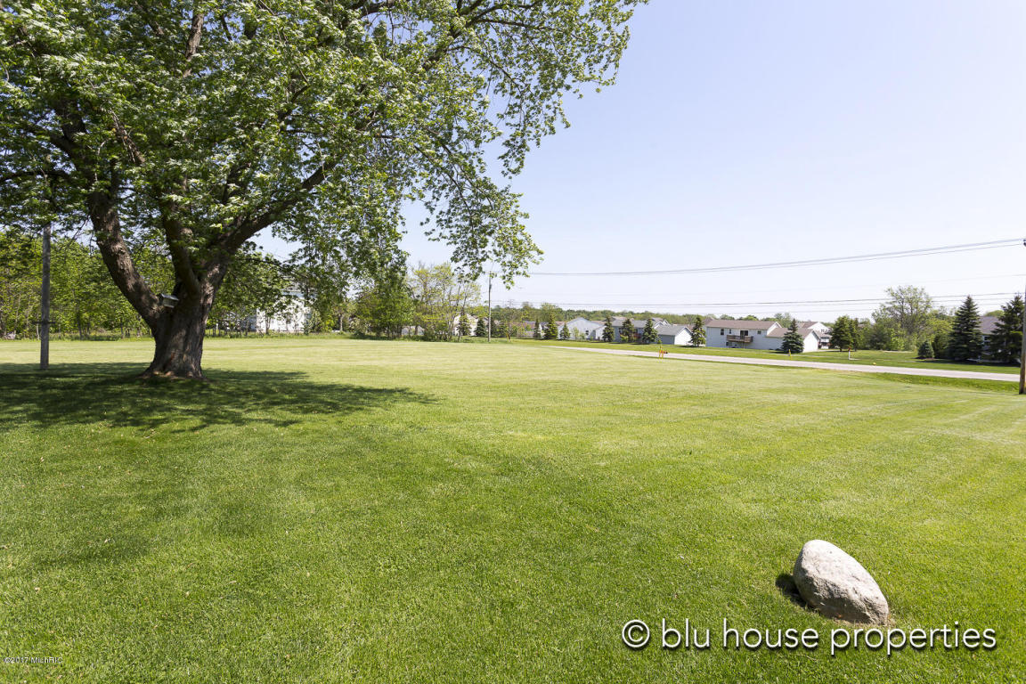 3003 Bauer Rd, Jenison, MI 49428 photo 4