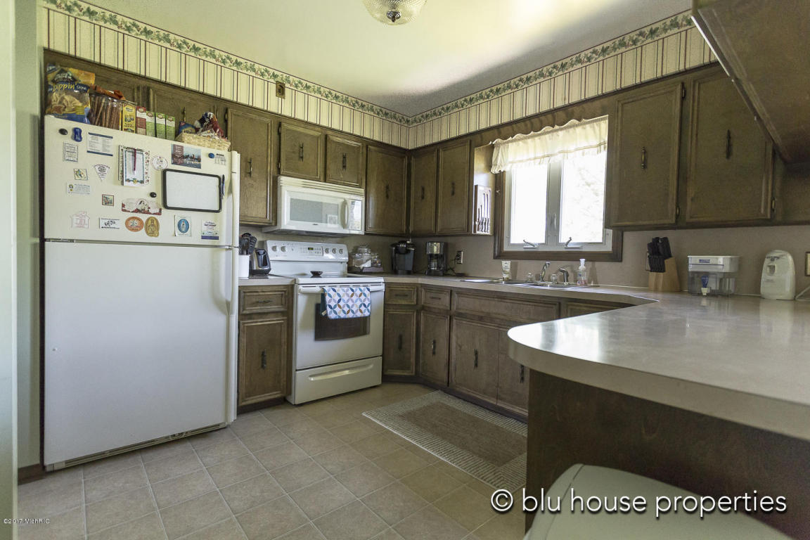 3003 Bauer Rd, Jenison, MI 49428 photo 5