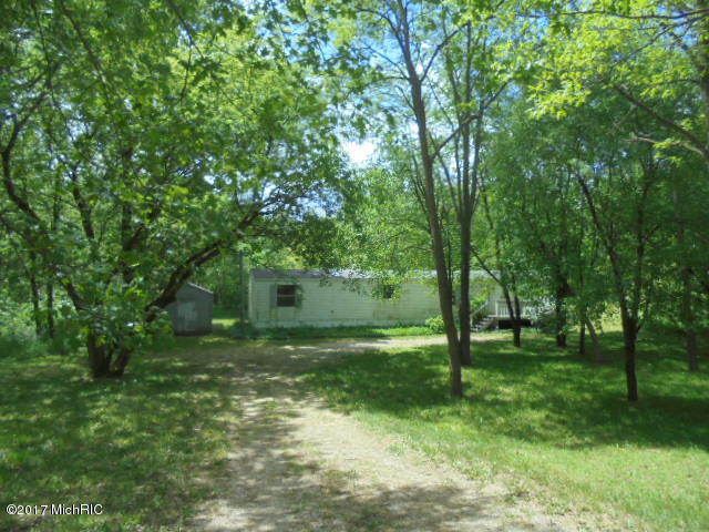 3982 E Bricker Rd, Fenwick, MI 48834 photo 4