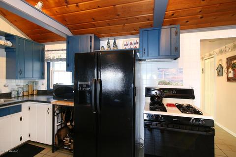 1670 S Colonel Point Dr, Crystal, MI 48818 photo 10