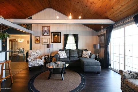 1670 S Colonel Point Dr, Crystal, MI 48818 photo 2
