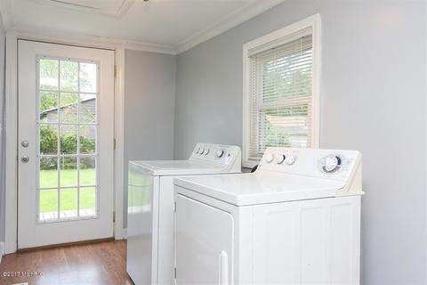 208 E First St, Galien, MI 49113 photo 7