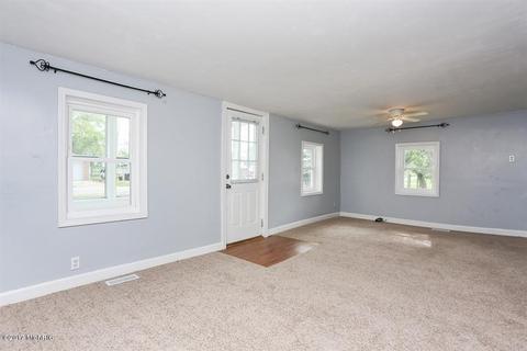 208 E First St, Galien, MI 49113 photo 2