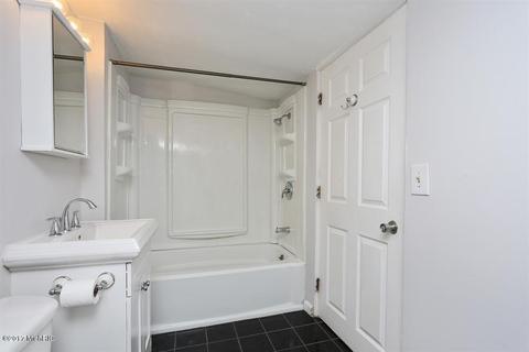 208 E First St, Galien, MI 49113 photo 6