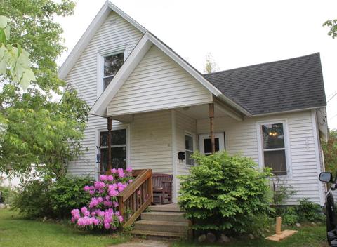 811 Morton Ave, Belding, MI 48809 photo 17