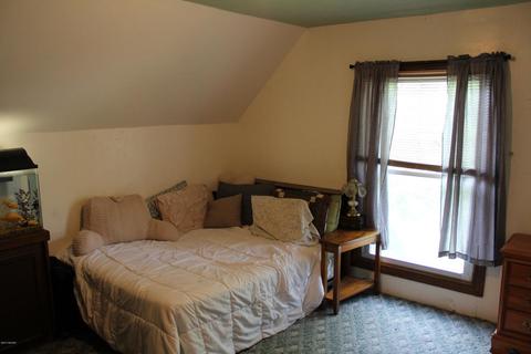 811 Morton Ave, Belding, MI 48809 photo 13