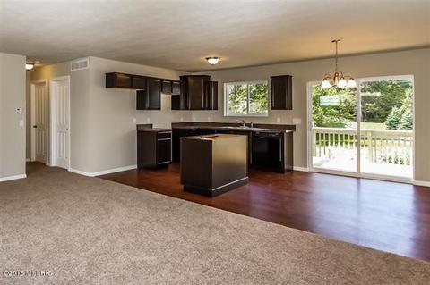 839 E Harmony Dr, Sparta, MI 49345 photo 3