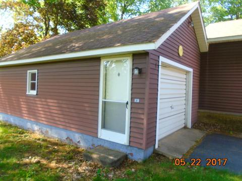 208 Brigham St, Plainwell, MI 49080 photo 3