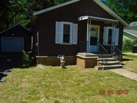 208 Brigham St, Plainwell, MI 49080 photo 1