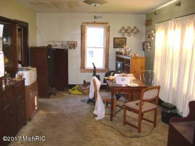 564 Cherry St, Niles, MI 49120 photo 6