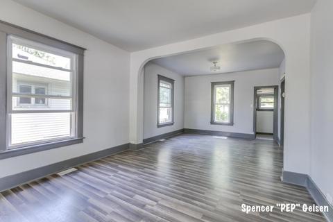 307 W Ellis Ave, Belding, MI 48809 photo 3