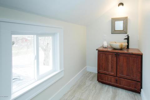 511 Gladys St, Plainwell, MI 49080 photo 20