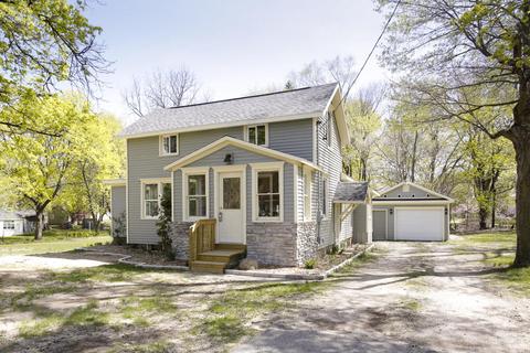 511 Gladys St, Plainwell, MI 49080 photo 1