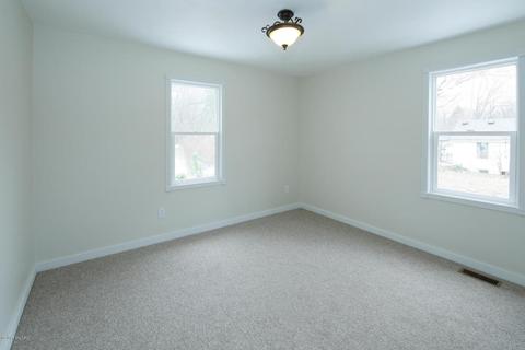 511 Gladys St, Plainwell, MI 49080 photo 13