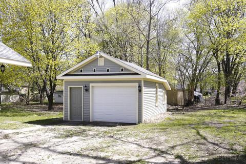511 Gladys St, Plainwell, MI 49080 photo 23