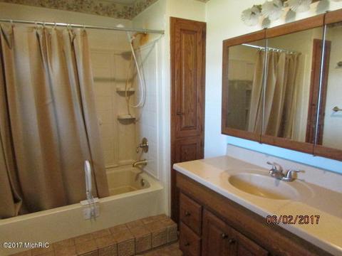 14300 Lickley, Waldron, MI 49288 photo 13