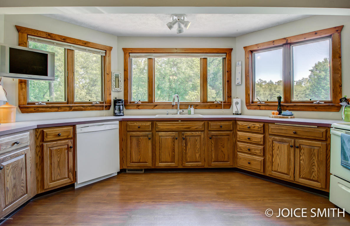 11259 Ware Rd, Lowell, MI 49331 photo 6