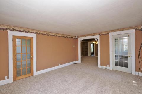 205 E Vienna St, Schoolcraft, MI 49087 photo 9