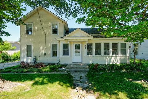 205 E Vienna St, Schoolcraft, MI 49087 photo 1