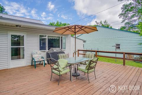 320 E Pine St, Fremont, MI 49412 photo 9