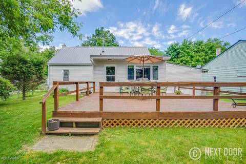 320 E Pine St, Fremont, MI 49412 photo 5
