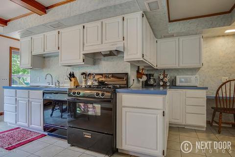 320 E Pine St, Fremont, MI 49412 photo 12