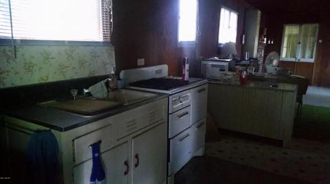 328 Hill St, Crystal, MI 48818 photo 2