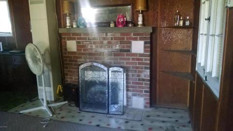 328 Hill St, Crystal, MI 48818 photo 6