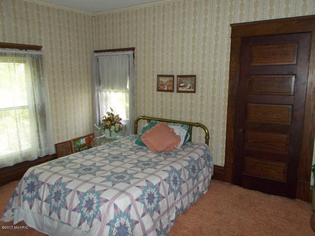 116 W Cherry St, Reading, MI 49274 photo 16