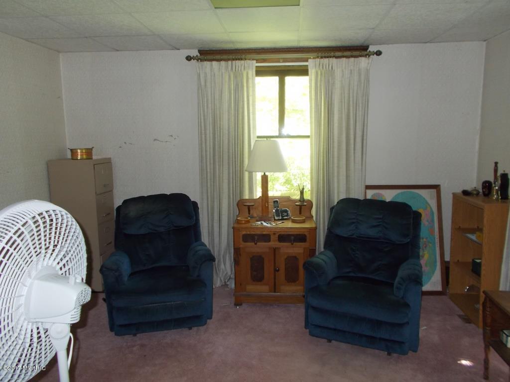116 W Cherry St, Reading, MI 49274 photo 7