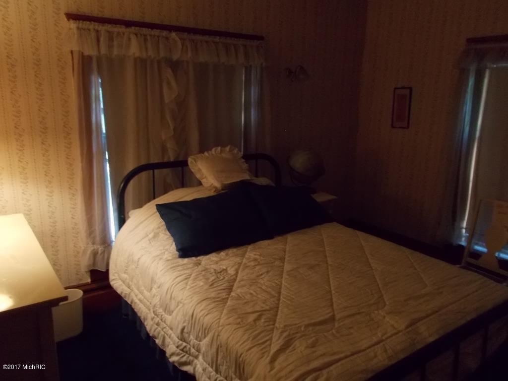116 W Cherry St, Reading, MI 49274 photo 15