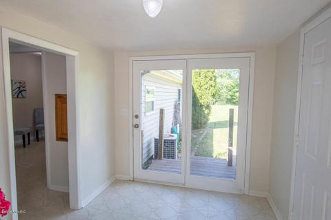 15359 S Jones Rd, Eagle, MI 48822 photo 9