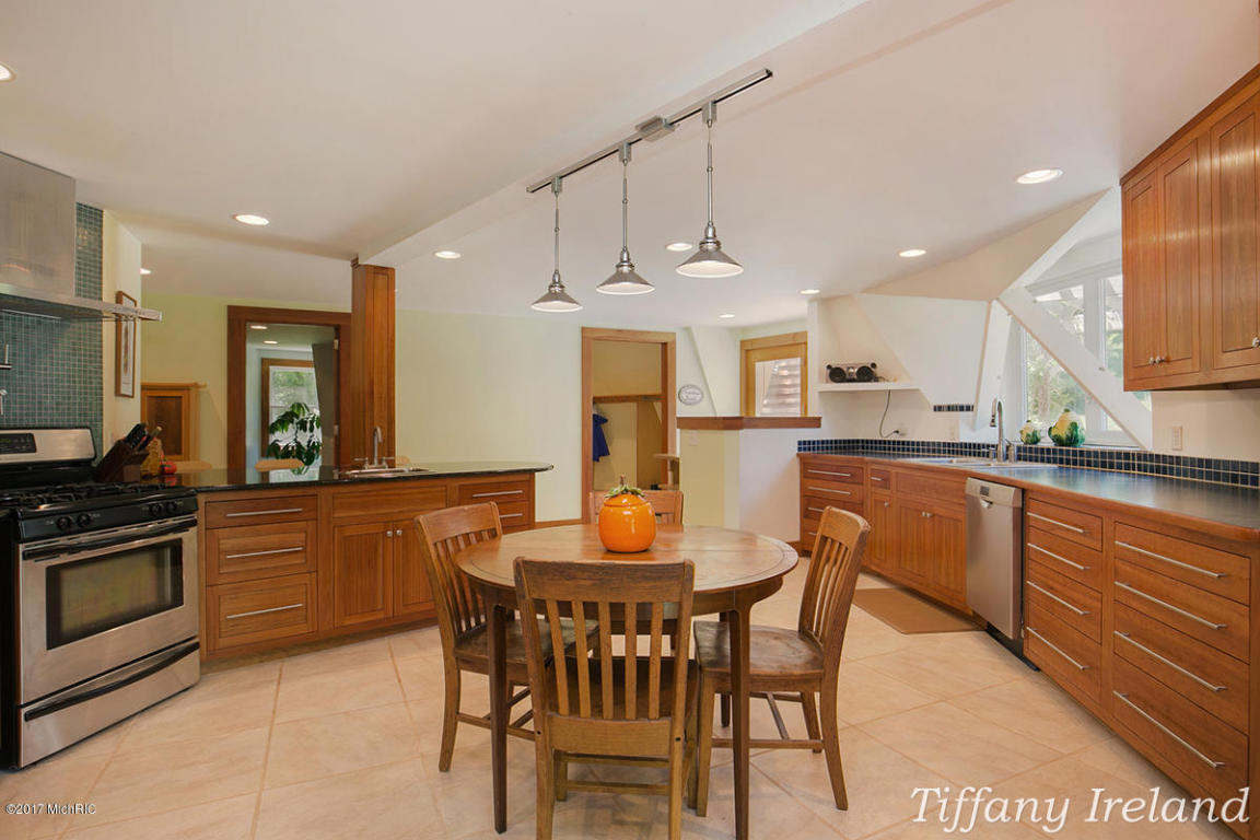 112 Deer Run Dr NE, Ada, MI 49301 photo 17