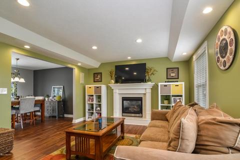 1812 Railside Ct, Dorr, MI 49323 photo 7