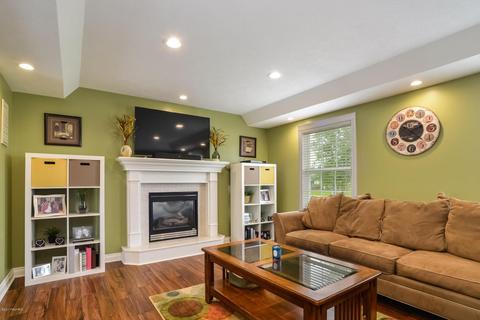1812 Railside Ct, Dorr, MI 49323 photo 8