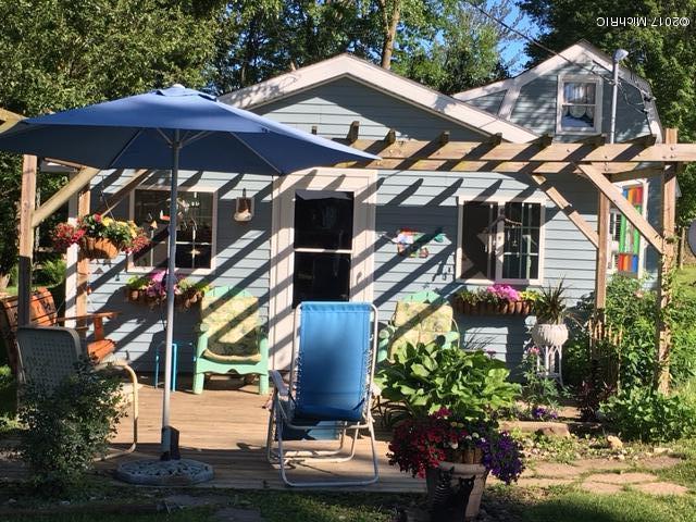 559 Richard Dr, Crystal, MI 48818 photo 1