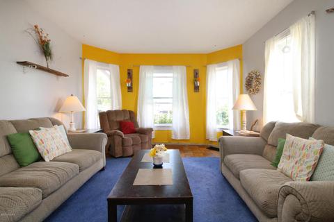 191 Maple St, Sparta, MI 49345 photo 4