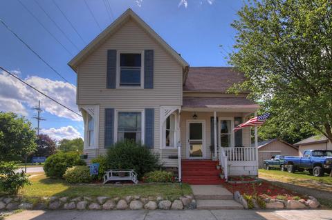 191 Maple St, Sparta, MI 49345 photo 2