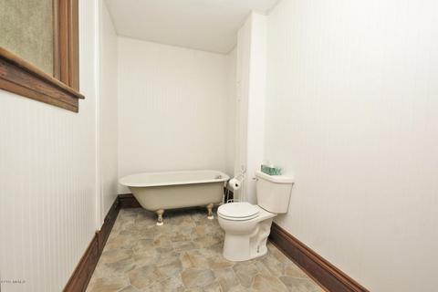 1001 5th St, Plainwell, MI 49080 photo 17