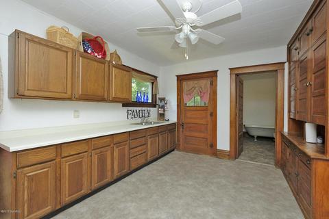 1001 5th St, Plainwell, MI 49080 photo 15