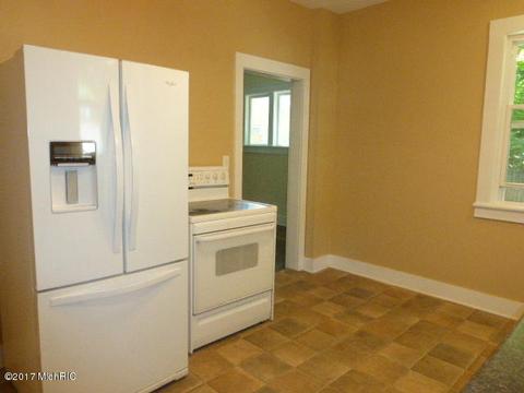 312 S 3rd, Niles, MI 49120 photo 5