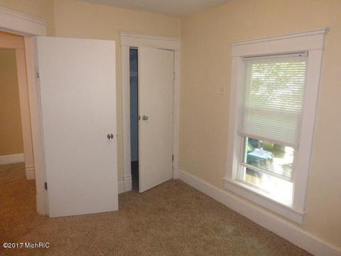 312 S 3rd, Niles, MI 49120 photo 9