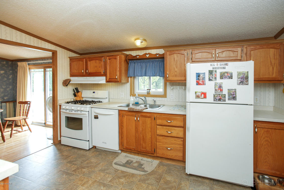 65873 Maple Rd, Constantine, MI 49042 photo 5