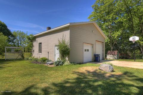 117 N Front St, Grant, MI 49327 photo 27