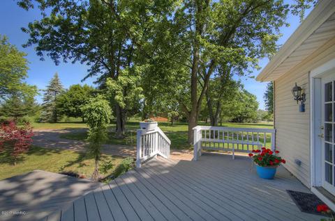 117 N Front St, Grant, MI 49327 photo 8